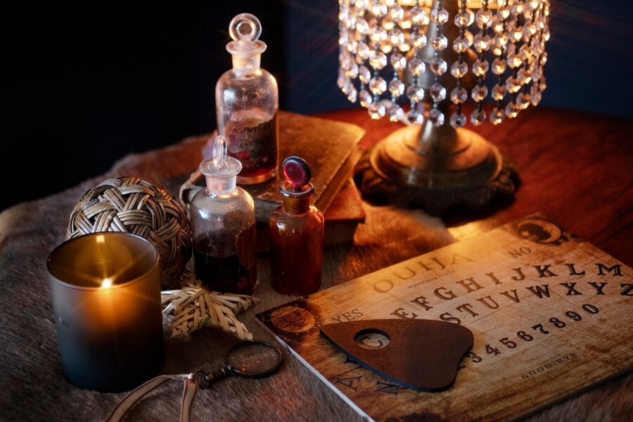 What Signs Indicate the Need for Black Magic Removal? 
